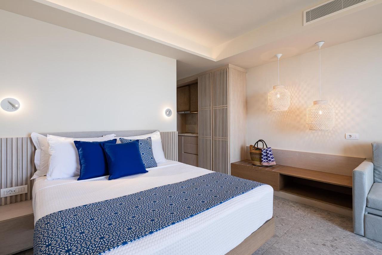 Romantica Aparthotel 3*