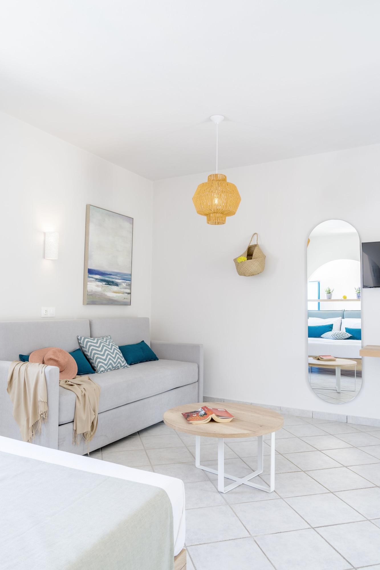 Romantica Aparthotel 3*